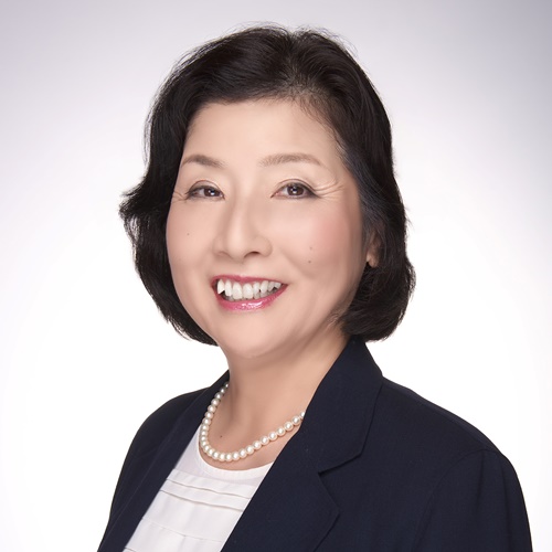 越野　由美子